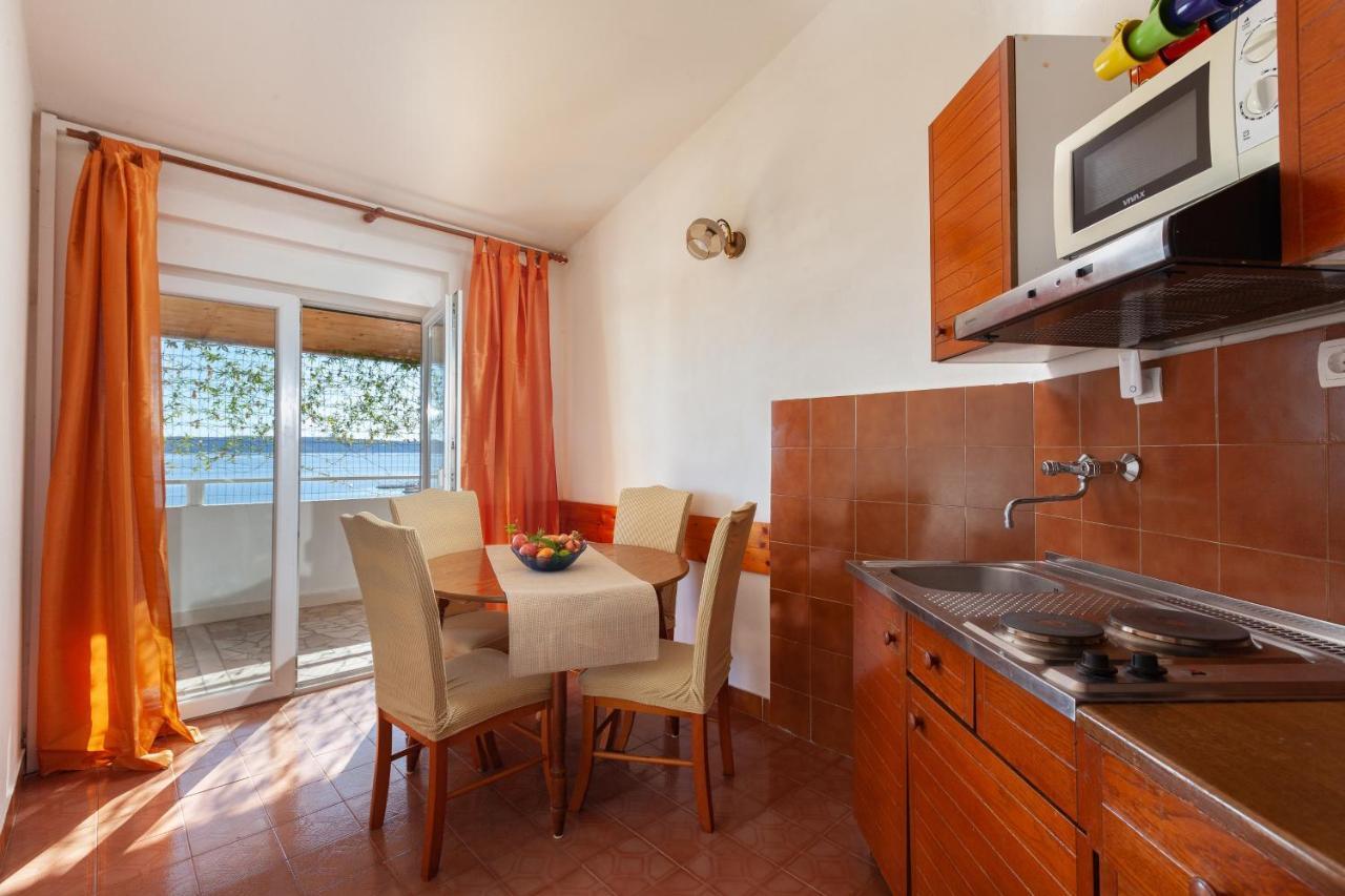 Apartments By The Sea Igrane, Makarska - 310 Exterior photo